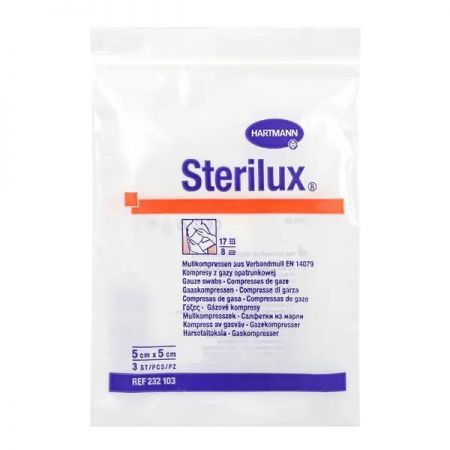 Sterilux, kompresy gazowe jałowe 17-nitkowe 8 warstwowe 5 cm x 5 cm, 3 szt. + Sprzęt i wyroby medyczne | Materiały opatrunkowe | Gazy i kompresy ++ Hartmann
